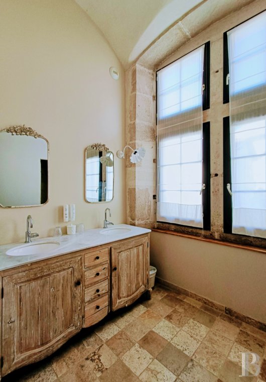 Dans l’Ain, au nord-est de Lyon et au cœur du Bugey, un château-hôtel du 16e siècle - photo  n°8